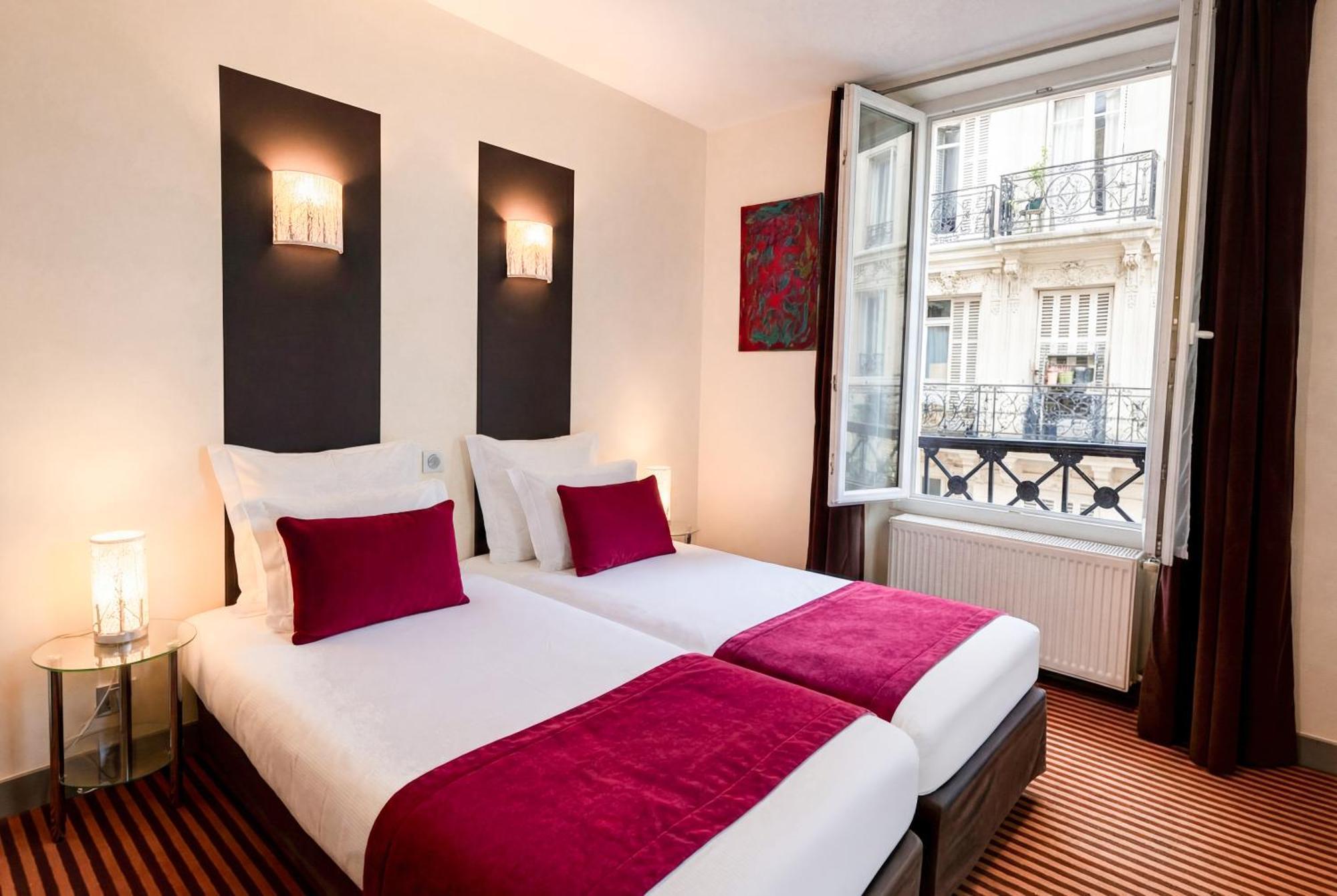 Pax Opera Hotel