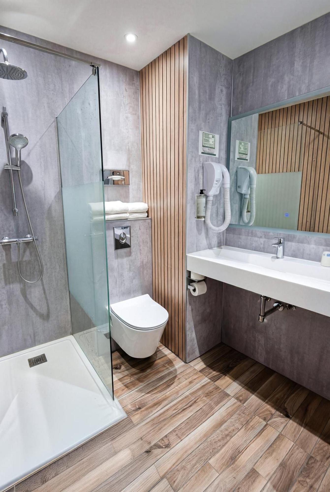 Pax Opera