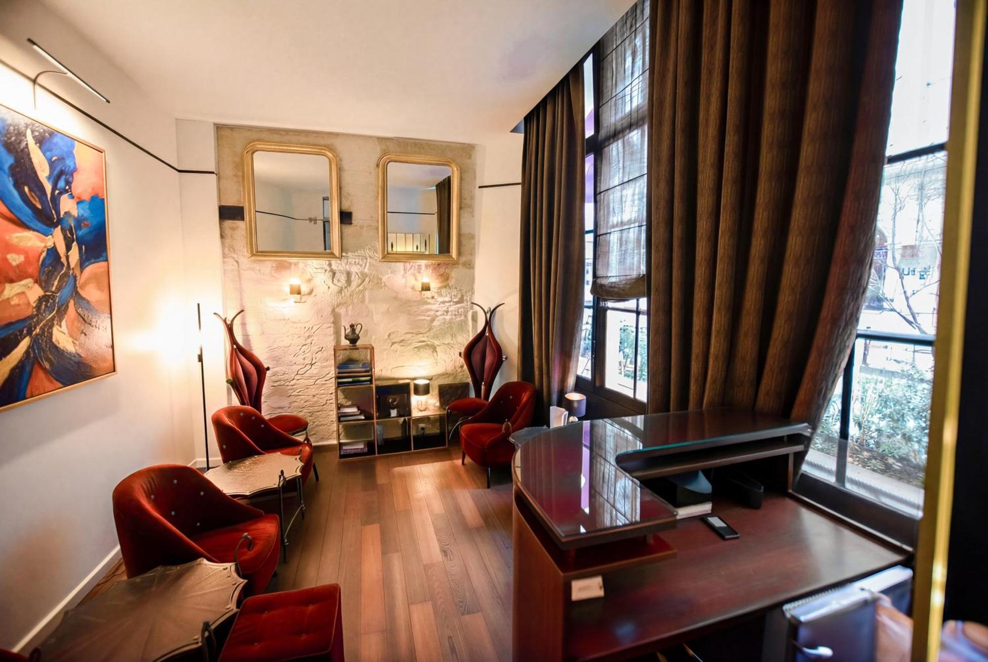 Pax Opera Hotel 3*